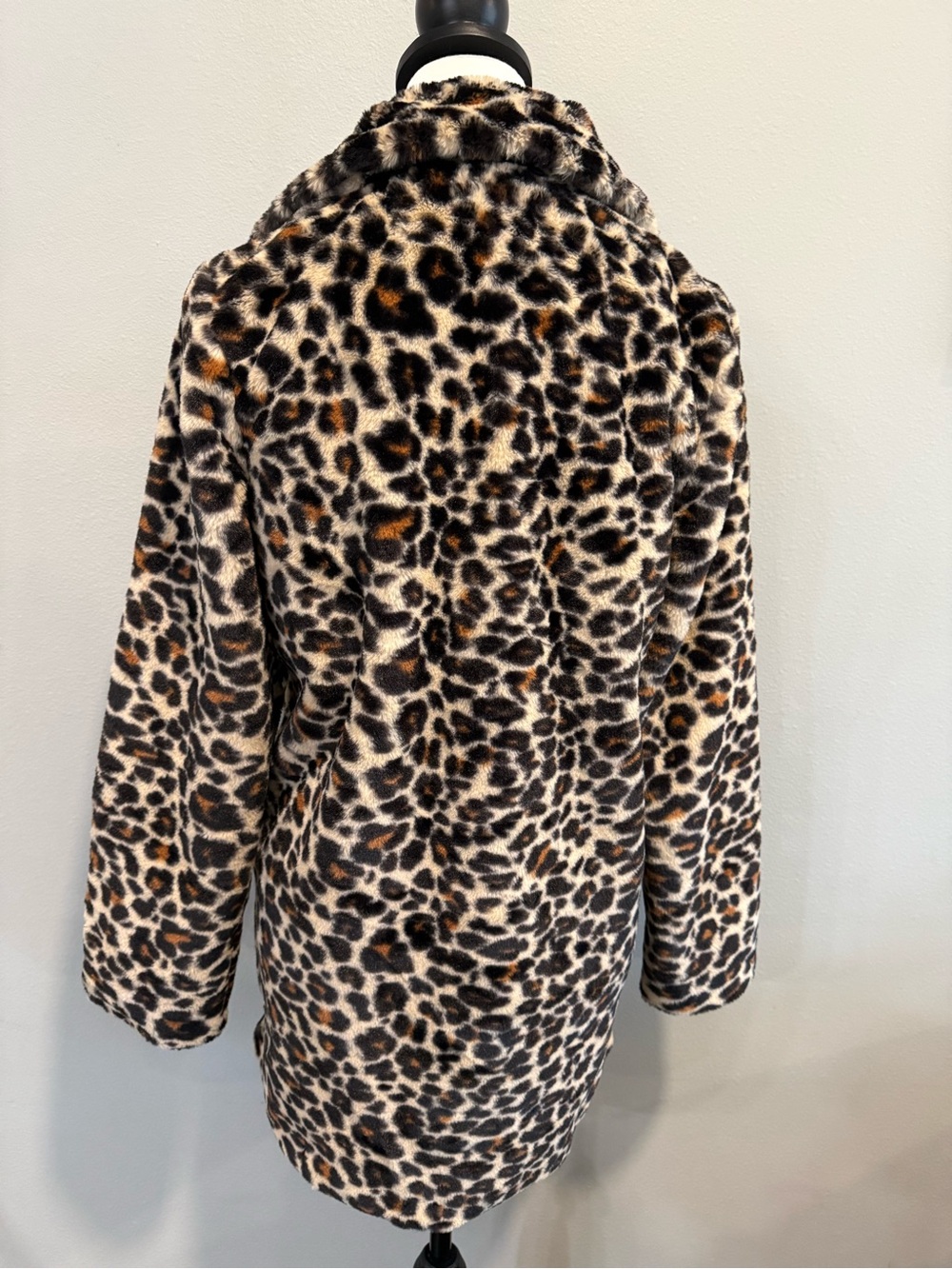 Altar'd State Faux Fur Leopard Print Coat Animal Small - Picture 2 of 7
